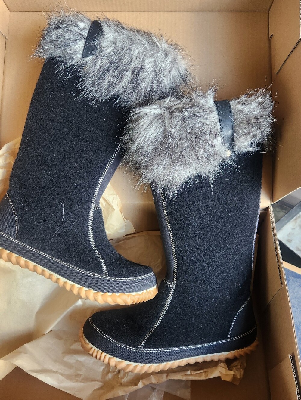 Sorel Cozy Cate Winter Boots Womens 8 Warm Lining Faux Fur Cuff Removable Insole